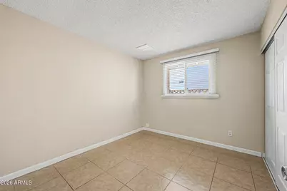 5220 N 68th Avenue, Glendale, AZ 85303 - Photo 26
