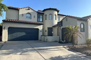 419 W Balsam Dr, Chandler, AZ 85248 - Photo 2