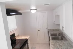 4712 E Broadway Rd, Phoenix, AZ 85040 - Photo 4