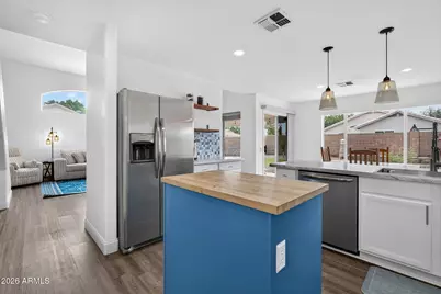 28 N Birch Street, Gilbert, AZ 85233 - Photo 10
