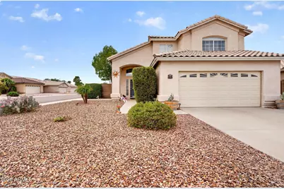 28 N Birch Street, Gilbert, AZ 85233 - Photo 2
