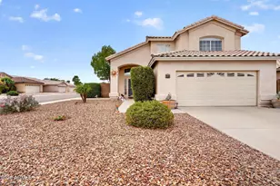 28 N Birch St, Gilbert, AZ 85233 - Photo 2