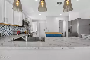 28 N Birch St, Gilbert, AZ 85233 - Photo 8