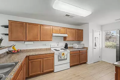 1859 W Stagecoach Street, Apache Junction, AZ 85120 - Photo 6