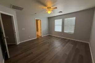 10823 N 70th Ave, Peoria, AZ 85345 - Photo 12