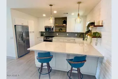 1901 E Missouri Avenue #220, Phoenix, AZ 85016 - Photo 2