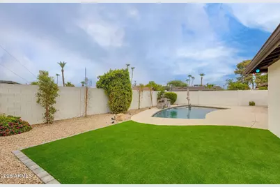 8562 E Turney Avenue, Scottsdale, AZ 85251 - Photo 18