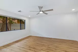 8562 E Turney Ave, Scottsdale, AZ 85251 - Photo 10