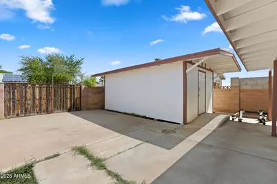 2242 E Chipman Road, Phoenix, AZ 85040 - Photo 20