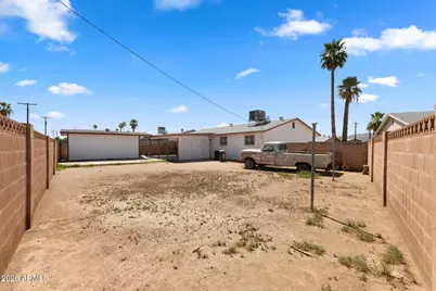 2242 E Chipman Road, Phoenix, AZ 85040 - Photo 24