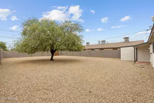 2750 E Wier Ave, Phoenix, AZ 85040 - Photo 18