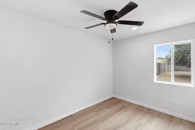 2750 E Wier Avenue, Phoenix, AZ 85040 - Photo 8