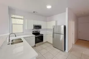5216 W Albeniz Pl, Phoenix, AZ 85043 - Photo 4