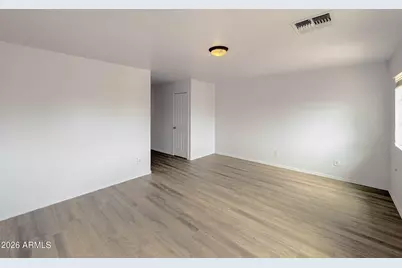 5216 W Albeniz Place, Phoenix, AZ 85043 - Photo 10