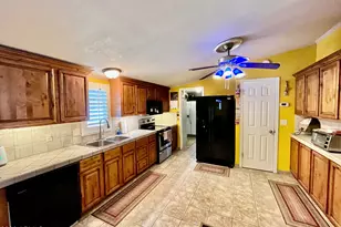 18240 North 21st St, Phoenix, AZ 85022 - Photo 8