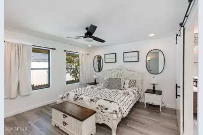 2102 E Orangewood Avenue, Phoenix, AZ 85020 - Photo 12