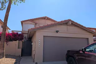 9223 S 45th Pl, Phoenix, AZ 85044 - Photo 1