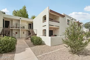 10444 N 69th St, Paradise Valley, AZ 85253 - Photo 1