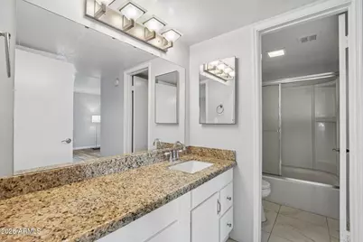 10444 N 69th Street #206, Paradise Valley, AZ 85253 - Photo 14