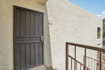 10444 N 69th Street #206, Paradise Valley, AZ 85253 - Photo 2