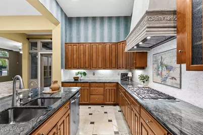 12926 W Red Fox Road, Peoria, AZ 85383 - Photo 26