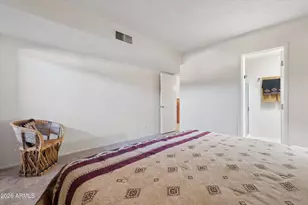 905 S Hacienda Dr, Tempe, AZ 85281 - Photo 14