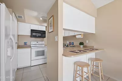 905 S Hacienda Drive, Tempe, AZ 85281 - Photo 8