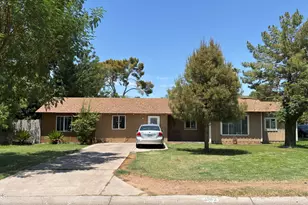 4102 E Palm Ln, Phoenix, AZ 85008 - Photo 1