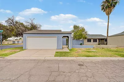 7021 S 43rd Way, Phoenix, AZ 85040 - Photo 1