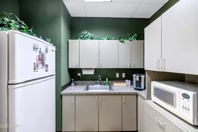 14001 N 7th Street #E109, Phoenix, AZ 85022 - Photo 18