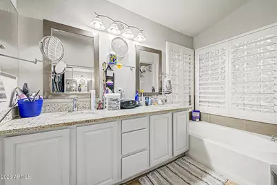 265 E Liberty Lane, Gilbert, AZ 85296 - Photo 14