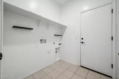 7134 N 127th Drive, Glendale, AZ 85307 - Photo 8
