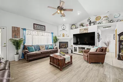 560 Topeka Drive, Wickenburg, AZ 85390 - Photo 4