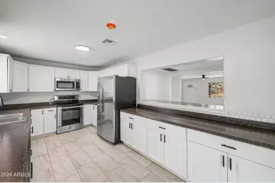 10633 N 17th Avenue, Phoenix, AZ 85029 - Photo 12