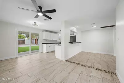 10633 N 17th Avenue, Phoenix, AZ 85029 - Photo 8