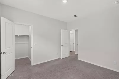 2097 E Grazing Meadow Lane, San Tan Valley, AZ 85140 - Photo 16