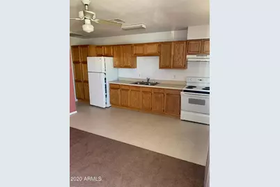 4015 N Montezuma Drive #Unit B, Eloy, AZ 85131 - Photo 2