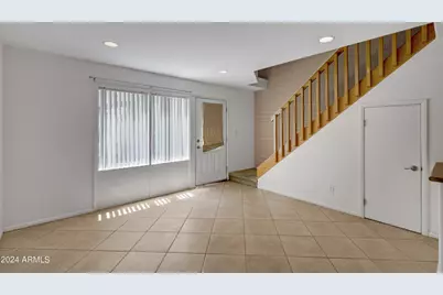 2021 S Granada Drive #Apt 10, Tempe, AZ 85282 - Photo 8