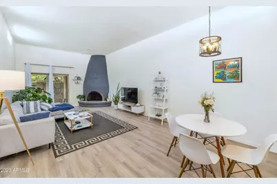 3401 N 37th Street #Unit 7, Phoenix, AZ 85018 - Photo 2