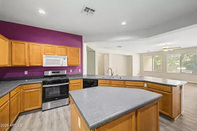 4037 W Kelton Avenue, Phoenix, AZ 85053 - Photo 18