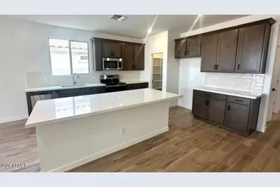 23207 N 183rd Drive, Surprise, AZ 85387 - Photo 6