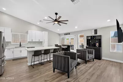 8947 W Sierra Vista Drive, Glendale, AZ 85305 - Photo 8