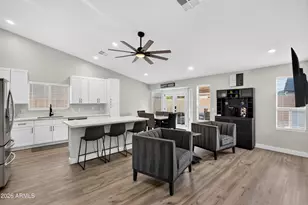 8947 W Sierra Vista Dr, Glendale, AZ 85305 - Photo 8