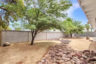 2324 W Port Au Prince Ln, Phoenix, AZ 85023 - Photo 42