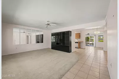 16022 N Lakeforest Drive, Sun City, AZ 85351 - Photo 6