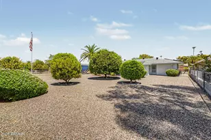 16022 N Lakeforest Dr, Sun City, AZ 85351 - Photo 18