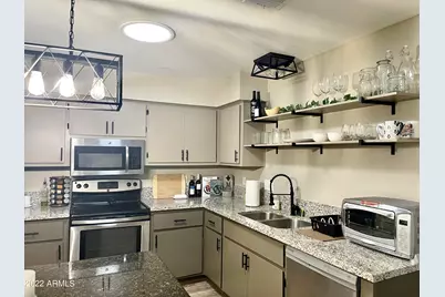 812 N 86th Place, Scottsdale, AZ 85257 - Photo 2