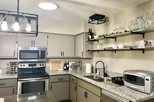 812 N 86th Pl, Scottsdale, AZ 85257 - Photo 2