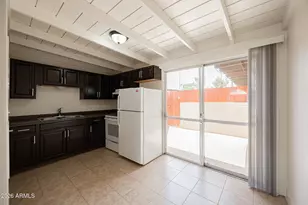 388 N Comanche Dr, Chandler, AZ 85224 - Photo 8