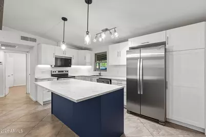 1620 W Roeser Road, Phoenix, AZ 85041 - Photo 10
